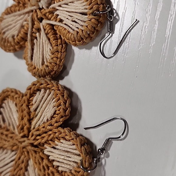 Boho Crochet Flower Earrings Handmade Beige Tan Statement - Picture 5 of 5
